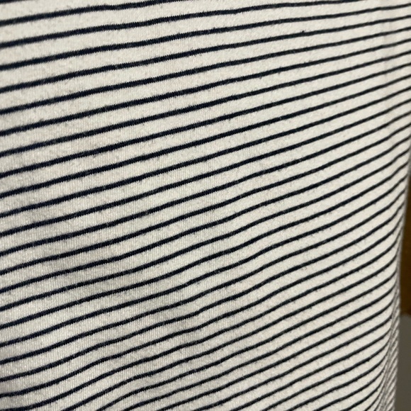 ANTHROPOLOGIE T.LA WOMEN'S WHITE BLACK FLUTTER SLEEVE STRIPED TEE DRESS size M - Picture 3 of 7